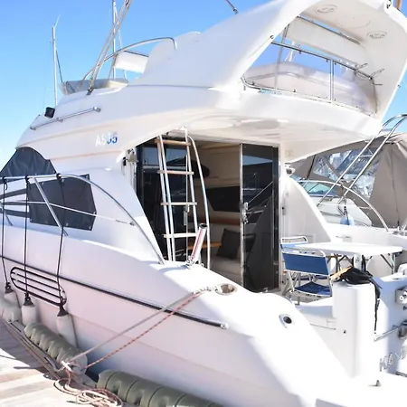 Båthotell Luxury Yacht Kamikara *