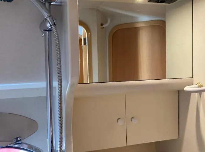 Luxury Yacht Kamikara Πλωτό κατάλυμα